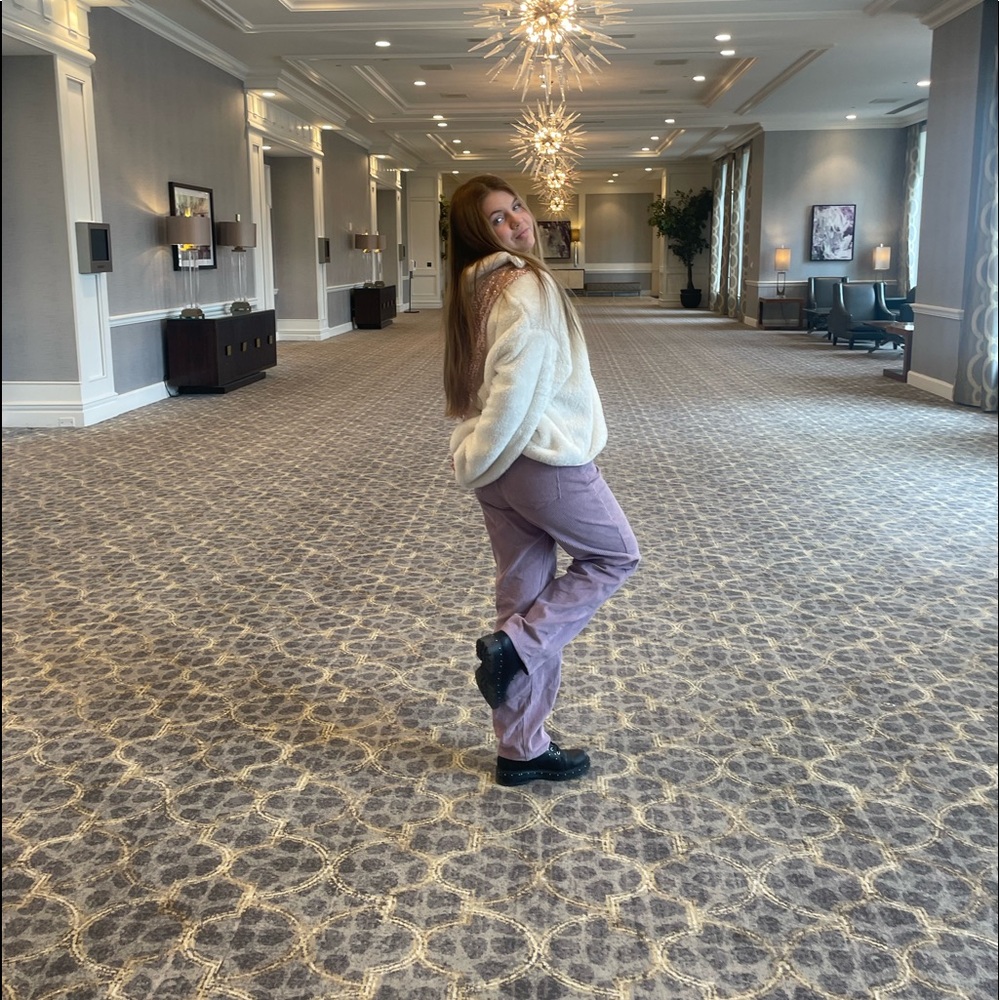 Meet your Posher, Brynne